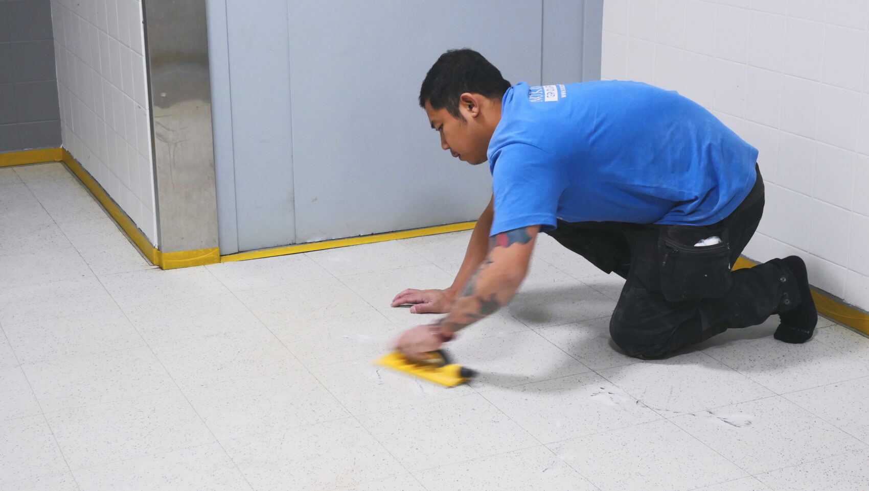 floor-scrubbing